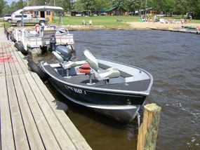 Lund fishing boat at the dock